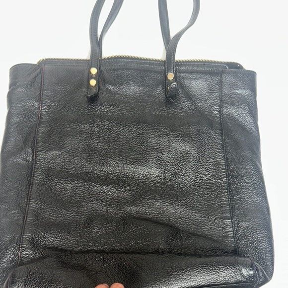 Spacious Black Leather Tote with Textured Finish - Picture 15 of 16